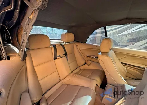 2005 BMW 330 Ci z USA, uszkodzony, nr VIN WBABW53435PL53055